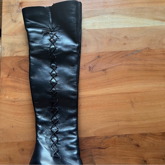 Manolo Blahnik Over the Knee Black Leather Boots side lace details size 38.5 - Picture 6 of 10
